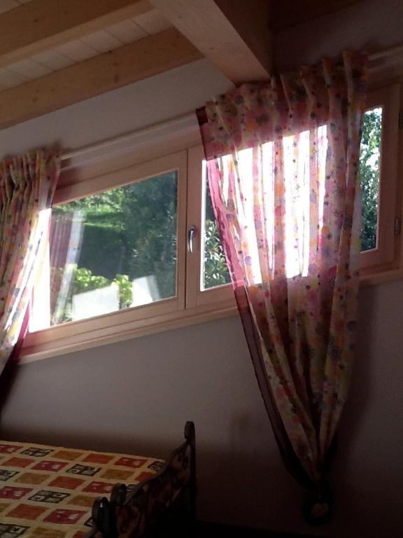 Villa Susina Casa Vacanze Тосколано Мадерно Стая снимка
